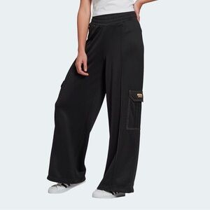 Adidas R.Y.V. Wide Leg Cargo Pants
